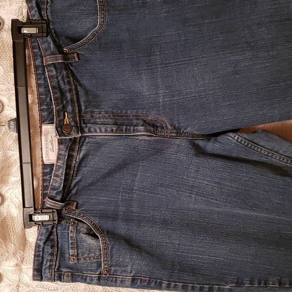 Levi Strauss Signature Jeans, misses 18, medium, stretch low rise bootcut - Picture 5 of 7